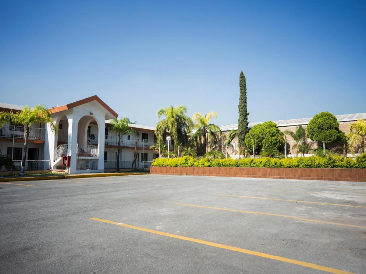 Capital O 88 Inn San Nicolás de los Garzas Exterior foto