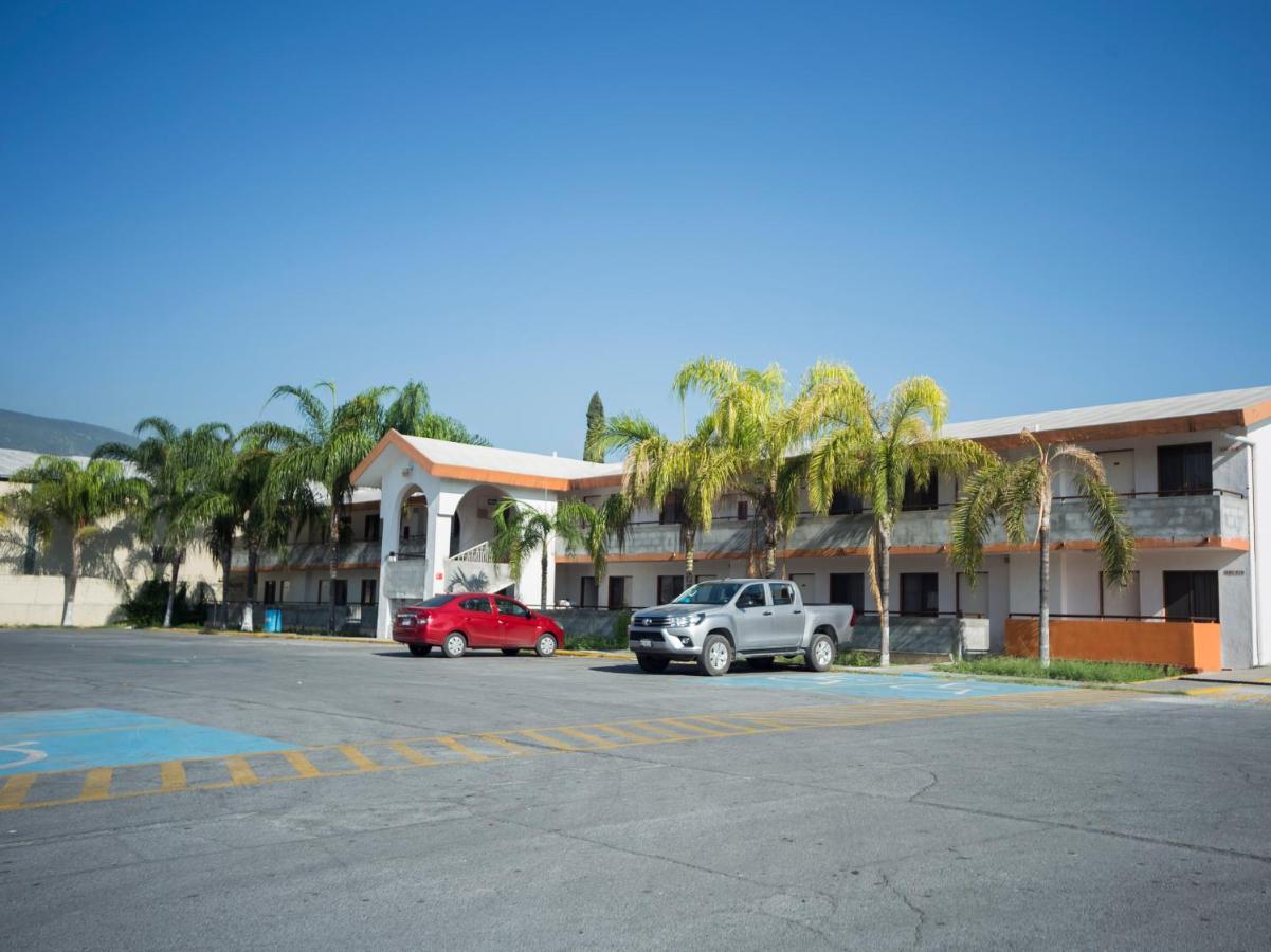 Capital O 88 Inn San Nicolás de los Garzas Exterior foto